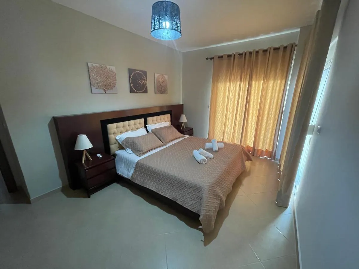 Cozy And Spacious Apartment With Sea View Sarande