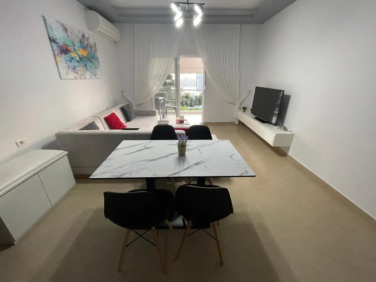 Cozy And Spacious Apartment With Sea View Sarande